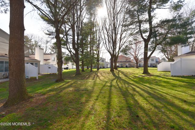 34 Woodmere Court, Freehold, NJ 07728