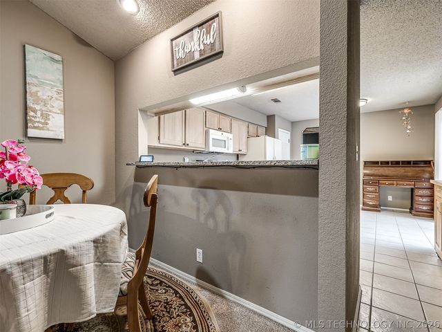 8212 S 84th Street East, Tulsa, OK 74133