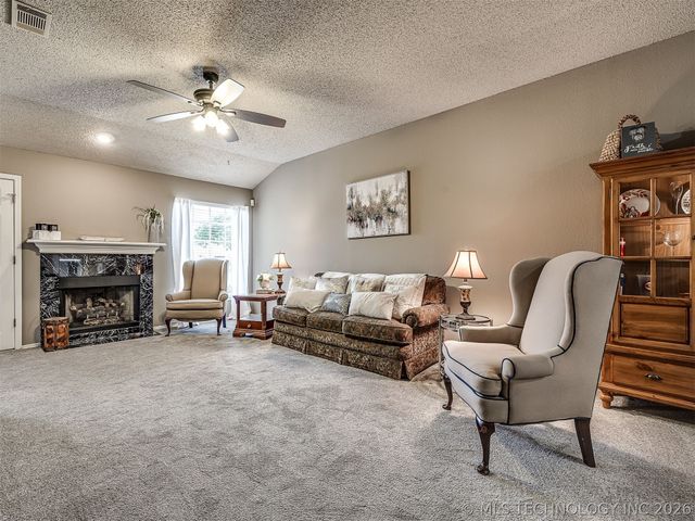 8212 S 84th Street East, Tulsa, OK 74133