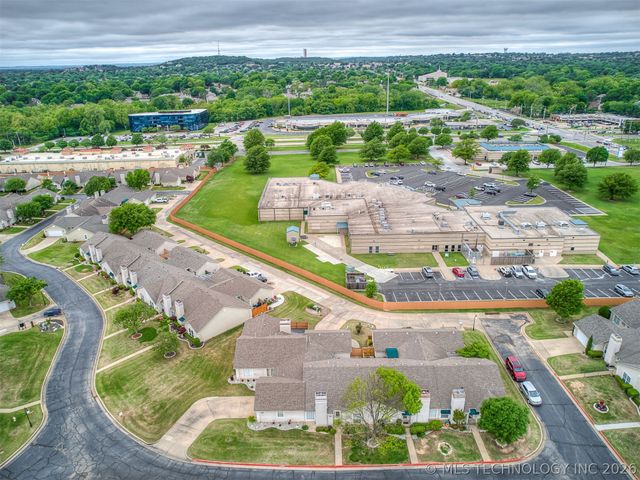 8212 S 84th Street East, Tulsa, OK 74133