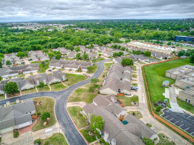 8212 S 84th Street East, Tulsa, OK 74133