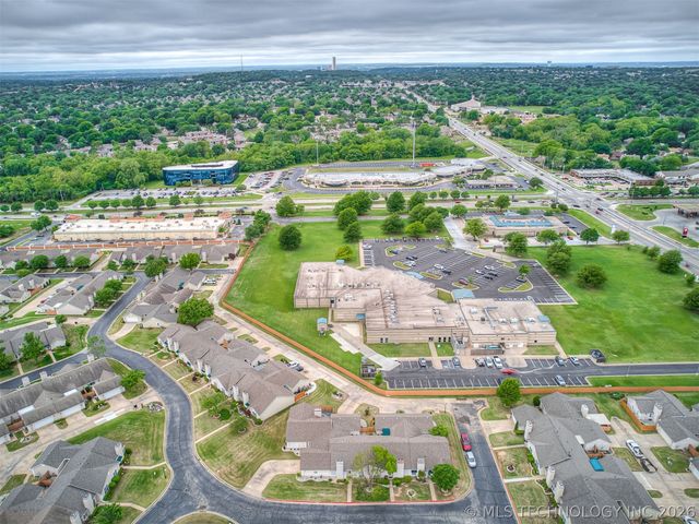 8212 S 84th Street East, Tulsa, OK 74133