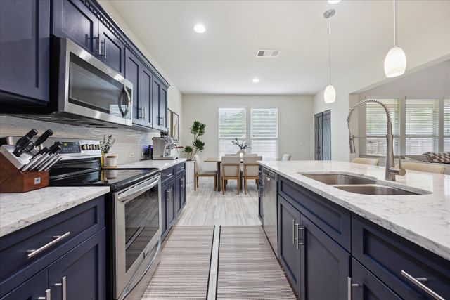 10053 Aly May DR, Austin, TX 78748