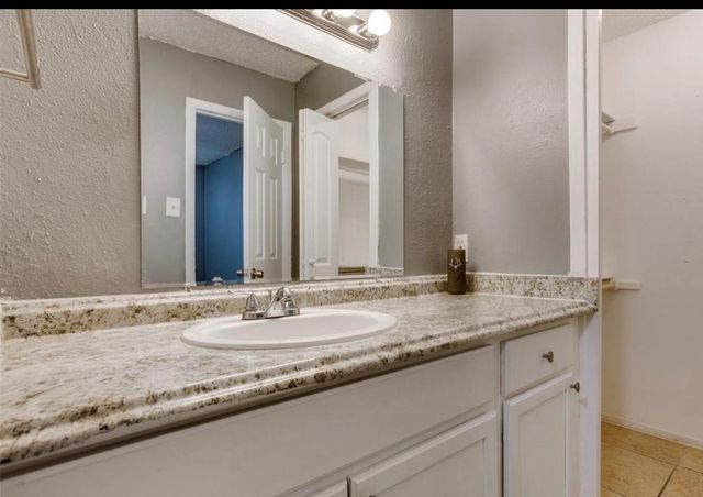 7152 Fair Oaks Avenue 1122, Dallas, TX 75231