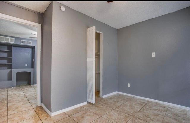 7152 Fair Oaks Avenue 1122, Dallas, TX 75231