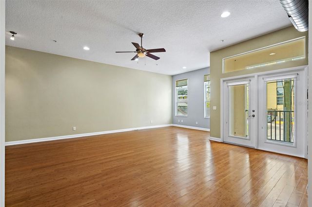 523 4TH AVENUE S 14, St Petersburg, FL 33701