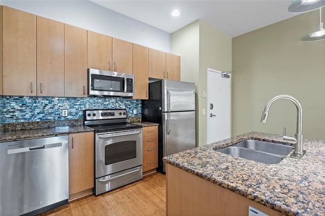 523 4TH AVENUE S 14, St Petersburg, FL 33701