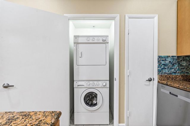 523 4TH AVENUE S 14, St Petersburg, FL 33701