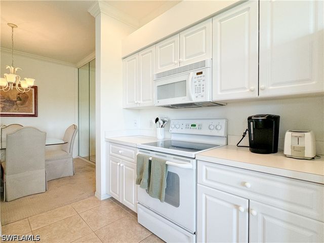 3820 Sawgrass WAY 3046, Naples, FL 34112
