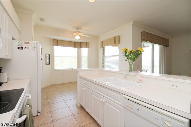 3820 Sawgrass WAY 3046, Naples, FL 34112