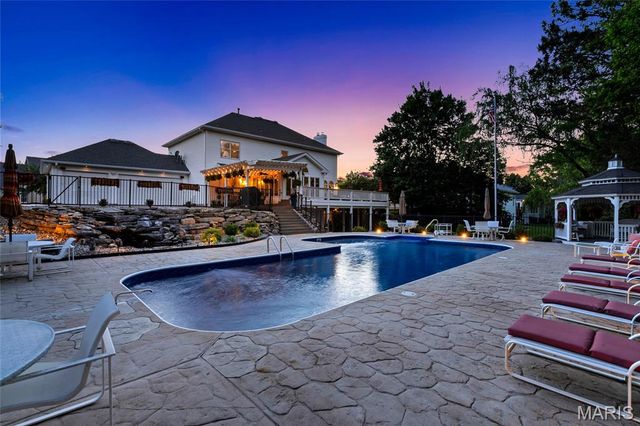 1332 Amherst Terrace Way, Chesterfield, MO 63017