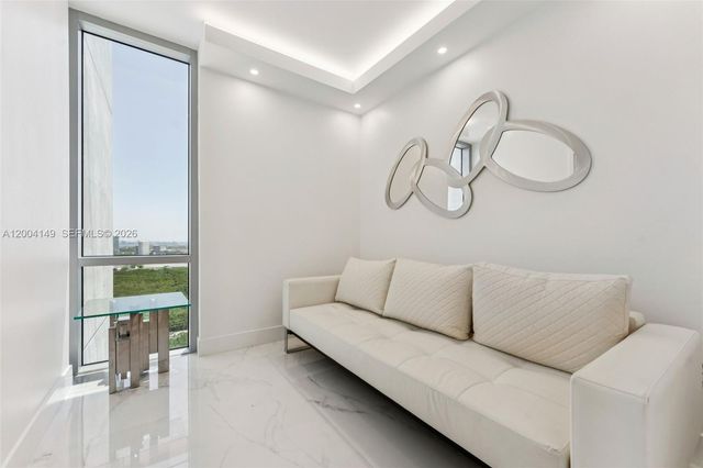 16385 Biscayne Boulevard 3001, North Miami Beach, FL 33160