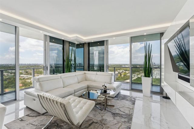16385 Biscayne Boulevard 3001, North Miami Beach, FL 33160