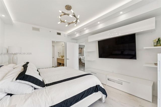 16385 Biscayne Boulevard 3001, North Miami Beach, FL 33160