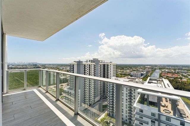 16385 Biscayne Boulevard 3001, North Miami Beach, FL 33160