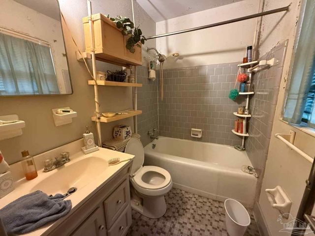 3510 Wellington Rd, Pensacola, FL 32504