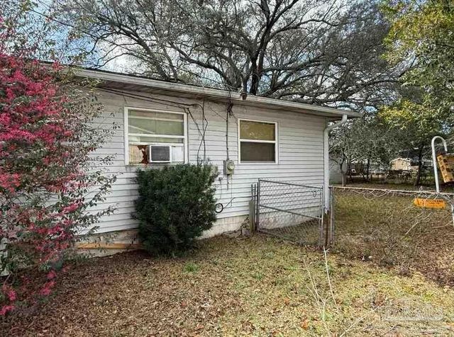 3510 Wellington Rd, Pensacola, FL 32504