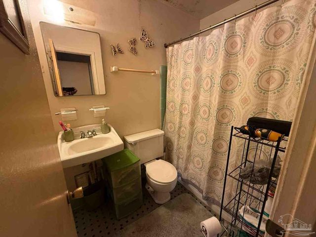 3510 Wellington Rd, Pensacola, FL 32504