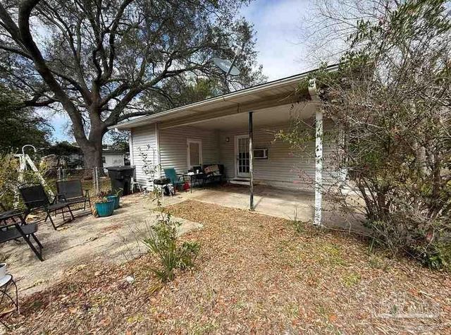 3510 Wellington Rd, Pensacola, FL 32504