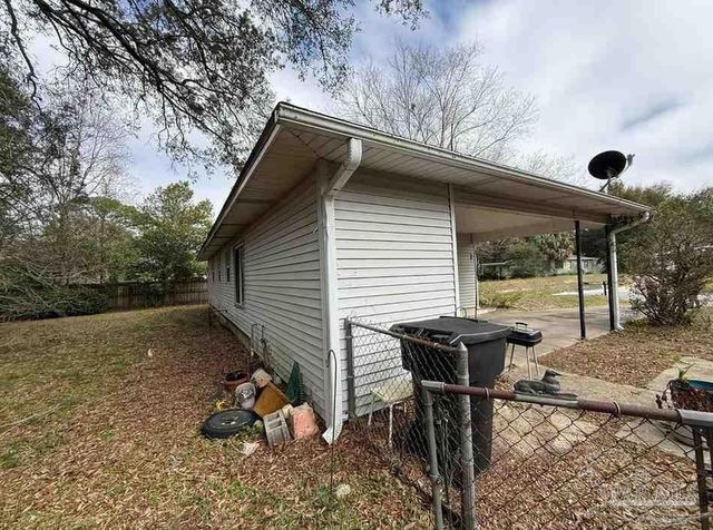 3510 Wellington Rd, Pensacola, FL 32504