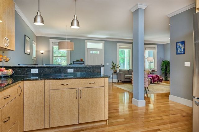 25 Union Street 2, Northampton, MA 01060