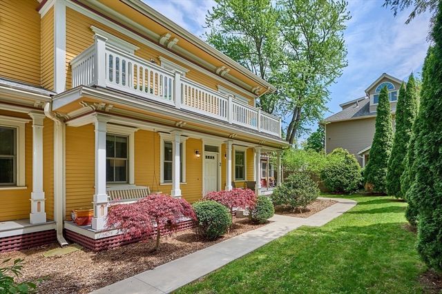 25 Union Street 2, Northampton, MA 01060