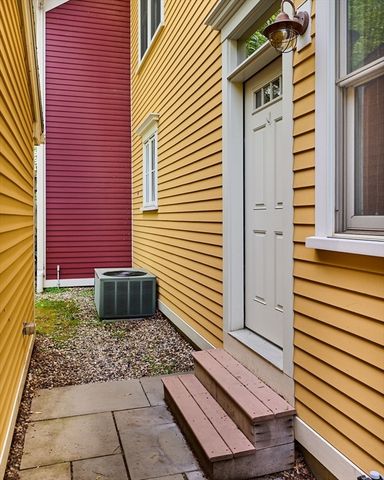 25 Union Street 2, Northampton, MA 01060