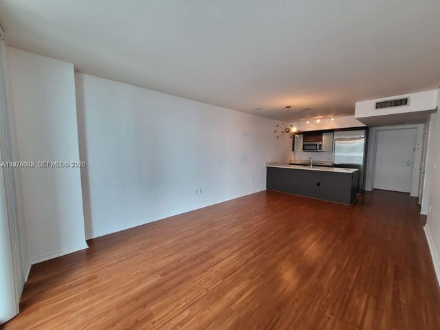 500 Brickell Ave 2906, Miami, FL 33131