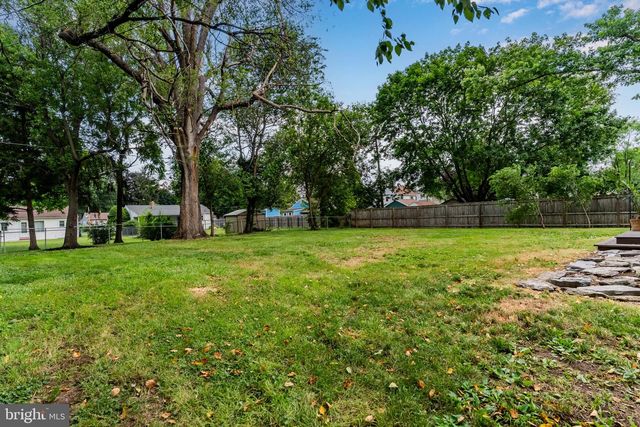 421 C ST, Carlisle, PA 17013