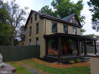 421 C ST, Carlisle, PA 17013