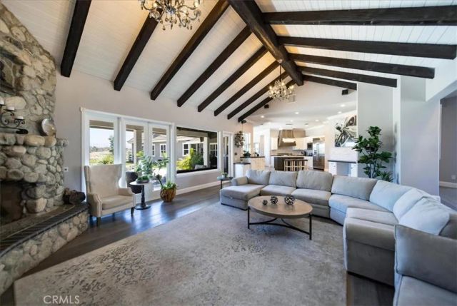 42160 Calle Barbona, Temecula, CA 92592