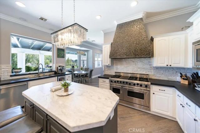 42160 Calle Barbona, Temecula, CA 92592