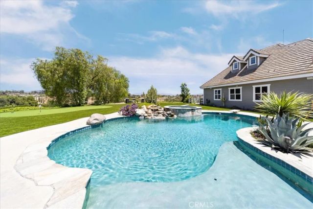 42160 Calle Barbona, Temecula, CA 92592
