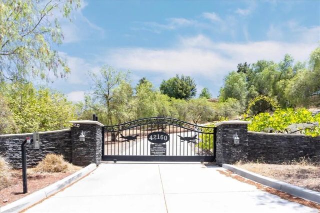 42160 Calle Barbona, Temecula, CA 92592
