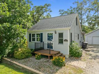 N3335 University ROAD, Lake Geneva, WI 53147