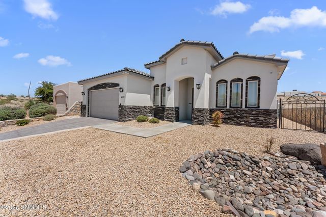 4209 Tres Ninos Drive, Las Cruces, NM 88011