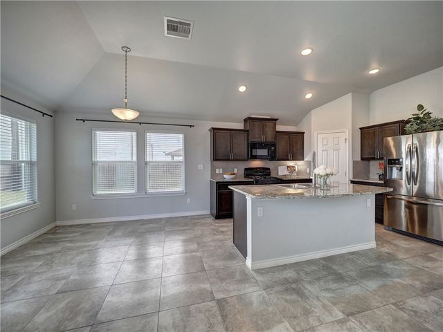 7505 Killebrew Dr, Corpus Christi, TX 78414