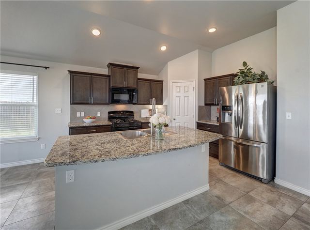 7505 Killebrew Dr, Corpus Christi, TX 78414