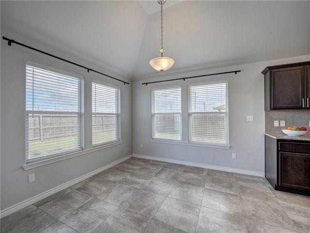 7505 Killebrew Dr, Corpus Christi, TX 78414