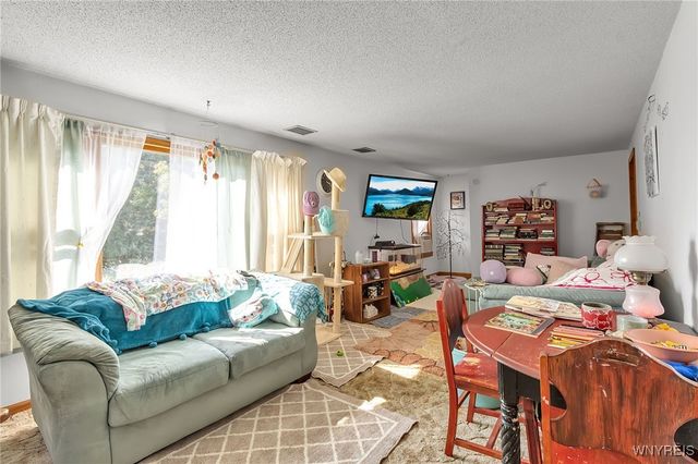 6513 East Bethany Leroy Road, Stafford, NY 14143