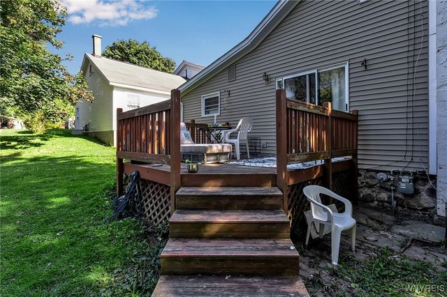 6513 East Bethany Leroy Road, Stafford, NY 14143