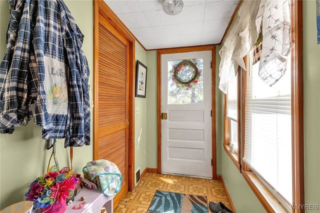 6513 East Bethany Leroy Road, Stafford, NY 14143