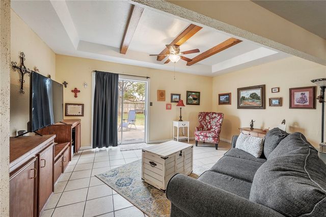 3302 Oregon Trail, Bryan, TX 77803