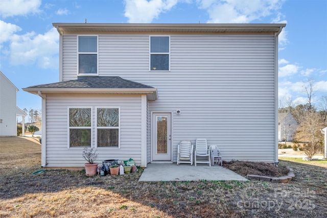 8009 Camden Crossing, Lowell, NC 28098