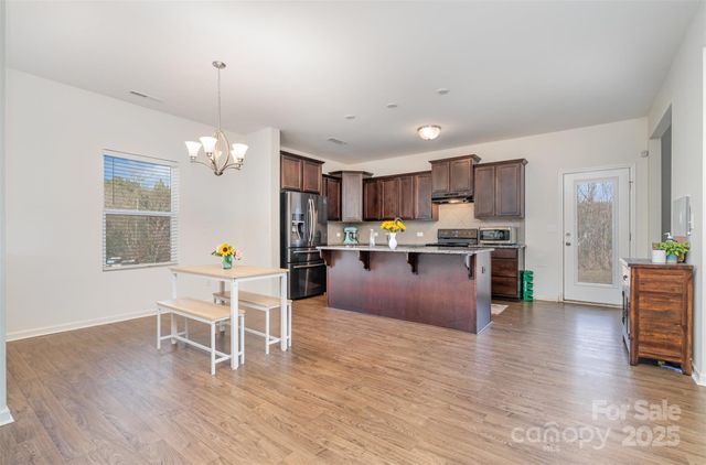 8009 Camden Crossing, Lowell, NC 28098