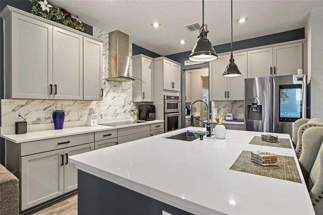 2470 STANDING ROCK CIRCLE, Oakland, FL 34787