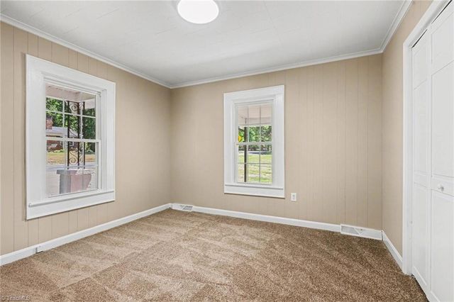 1072 Old State Highway, Asheboro, NC 27205