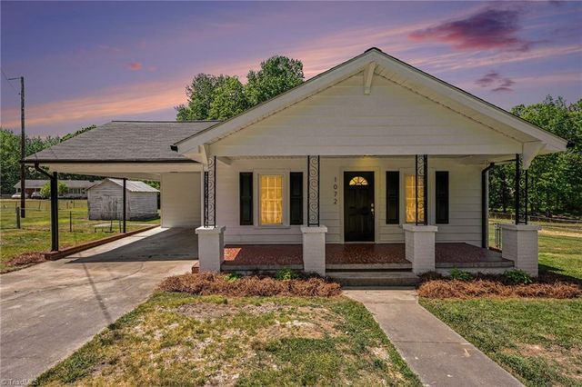 1072 Old State Highway, Asheboro, NC 27205