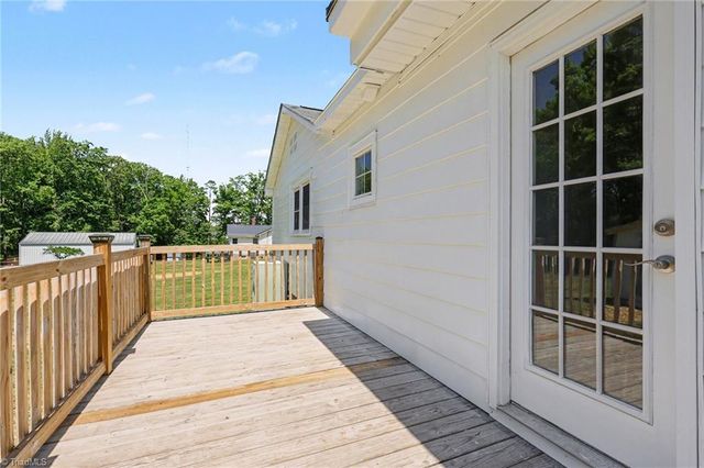 1072 Old State Highway, Asheboro, NC 27205