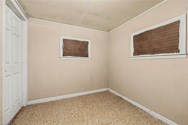 1072 Old State Highway, Asheboro, NC 27205